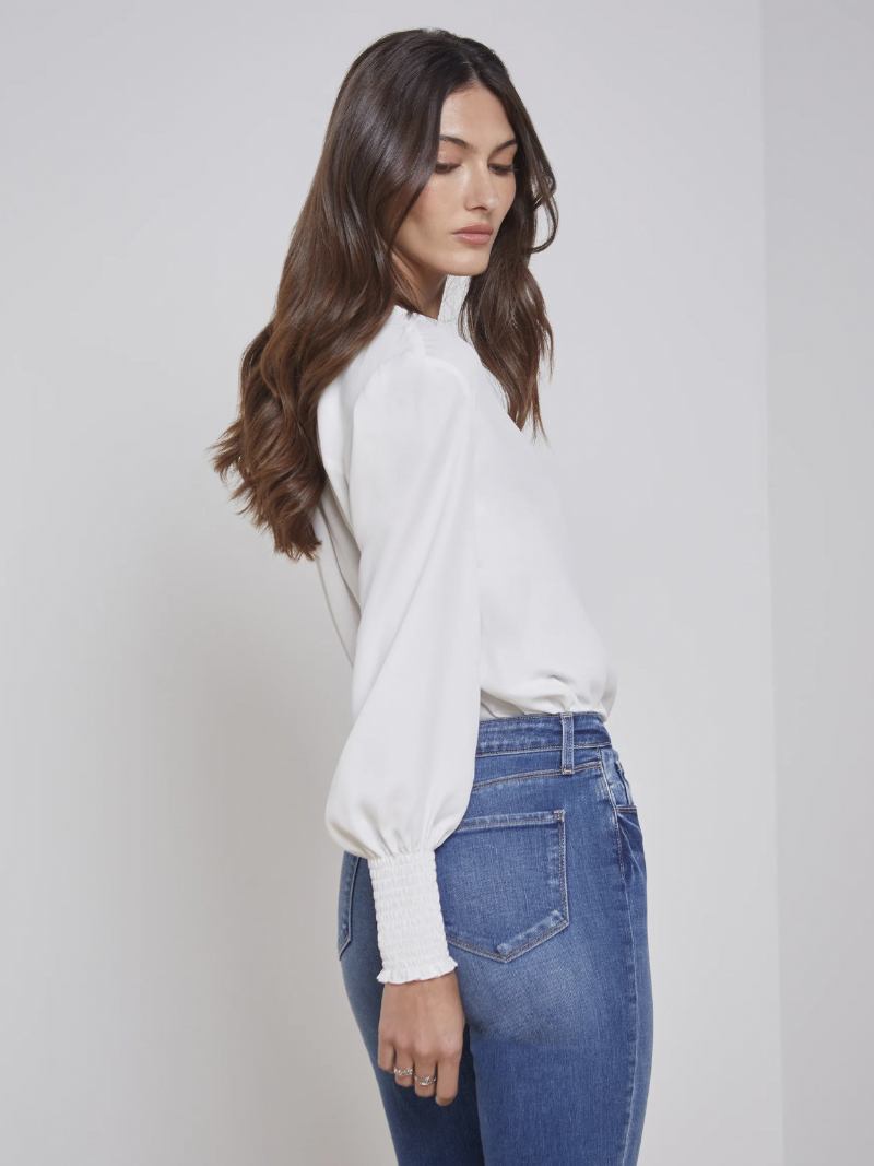 Blusa Feminina Branca Oversized Plissada Gola Embelezada Chique Mangas Compridas Tops Poliéster - Branco
