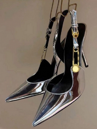 Bombas Salto Alto Prateado Feminino Bico Fino Com Detalhe Corrente Estilingue