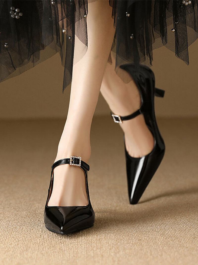 Sapatos Femininos Vintage Couro Envernizado Cor Vinho Bico Fino - Preto
