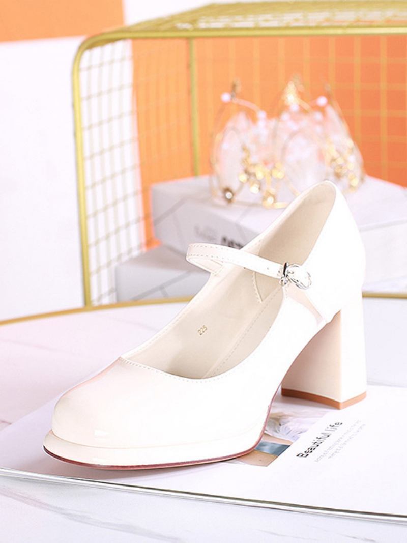 Sapatos Femininos Vintage Couro Envernizado Preto Com Bico Redondo E Cadarço - Bege